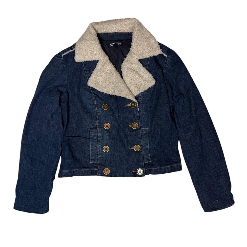 Navy blue‎ denim jacket with
